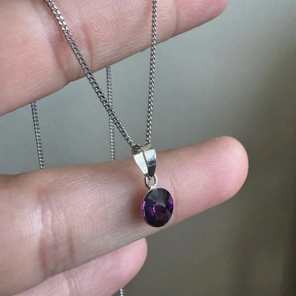 925 Sterling Silver Circle Set with Fine Austrian crystals - Picture 5 of 12